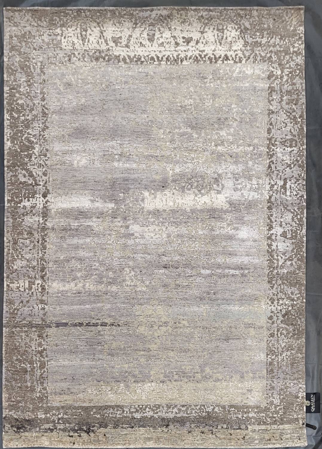 Vintageteppich Tuscany als zentrales Design-Element eines Wohnraumes.