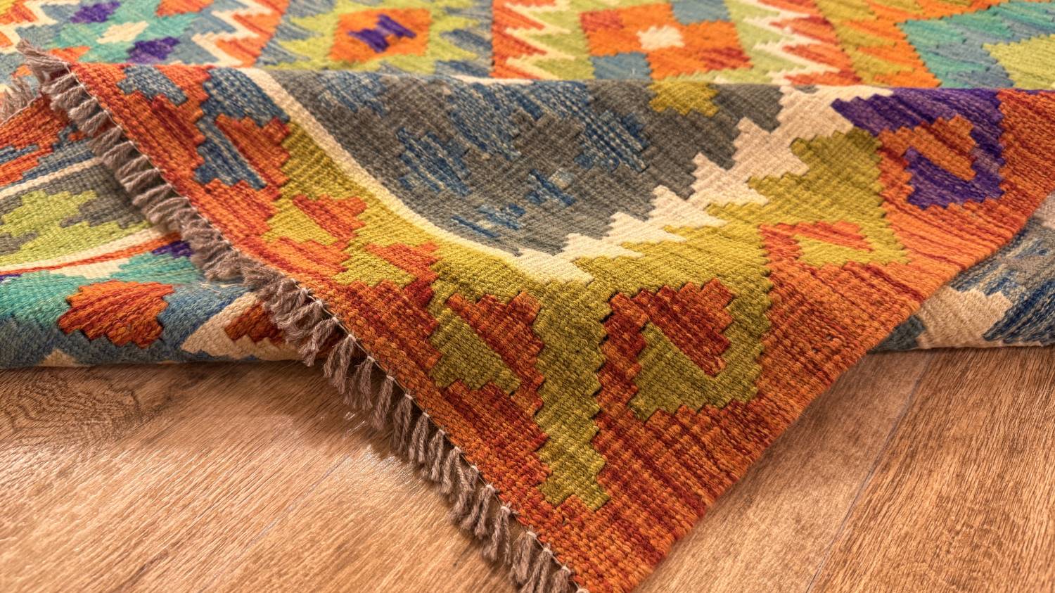 Nahaufnahme des Flors von KELIM ORIGINAL HANDGEARBEITET.